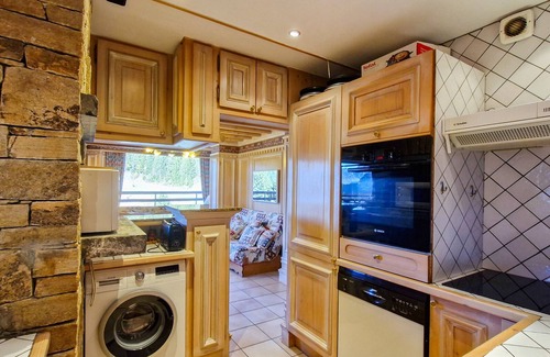 Flaine Apartment | Spacious Apartment · Central Location · Sauna · Free Unlimited WIFI