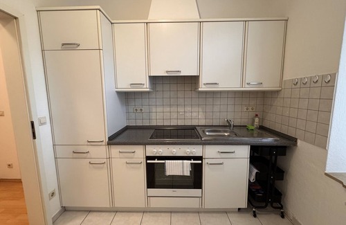 Gohlis-Mitte Apartment | Spacious Apartment for up to 5 Guests