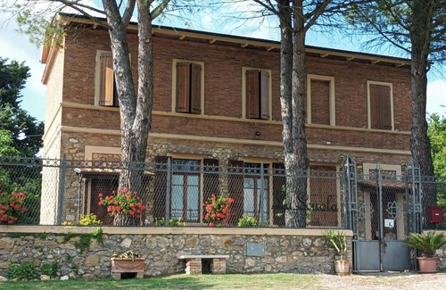 Simignano House | Spacious apartment strategically located for visiting Siena and province
