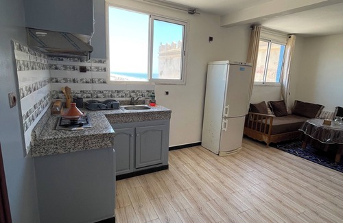 Sidi R'bat Apartment | Spacious apartment with sea view