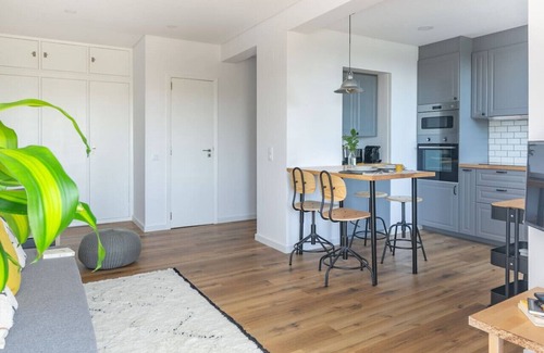 Santo Condestavel Apartment | Spacious Apt Campo D'Ourique