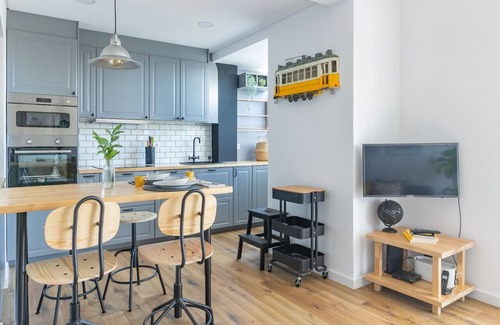 Santo Condestavel Apartment | Spacious Apt Campo D'Ourique