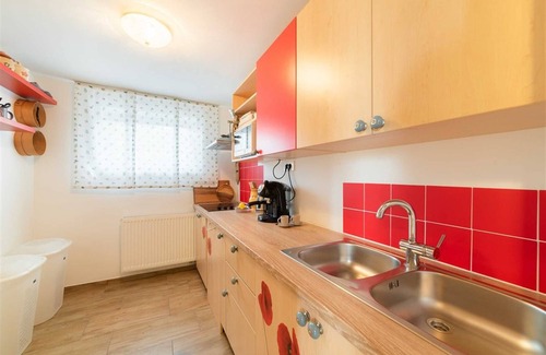 Ljubljana Apartment | Spacious Bah Apartment