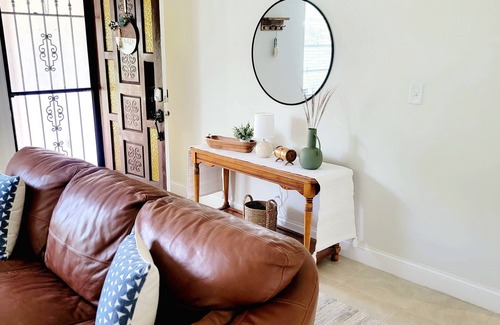 St. Augustine South House | Spacious brick home in St. Augustine South. Pet friendly! 20 min from the beach!