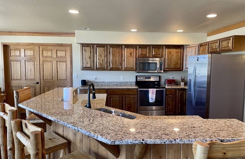 Parks Cabin | Spacious cabin near Flagstaff & Williams w/views of Snowbowl & National Forest