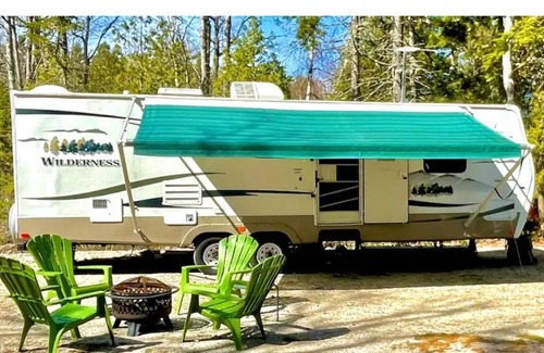 Franklin House | Spacious camper with sandy beachfront access!