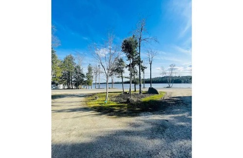 Franklin House | Spacious camper with sandy beachfront access!