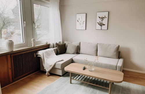 Holsterhausen Apartment | Spacious, central, close to the trade fair! BE1R