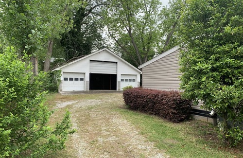Waynesboro House | Spacious, Centrally Located 4 Bedroom Home w/WiFi