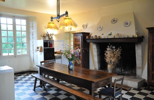 Jaunay-Marigny House | Spacious charming property, well equipped, with large park and tennis