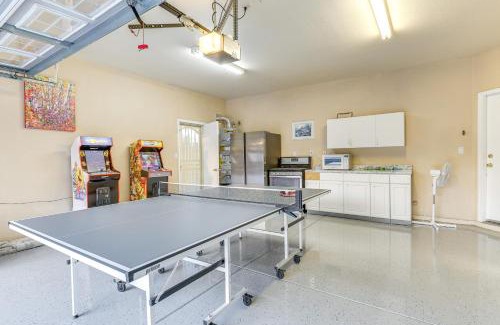 Clovis House | Spacious Clovis Vacation Rental with Outdoor Oasis!