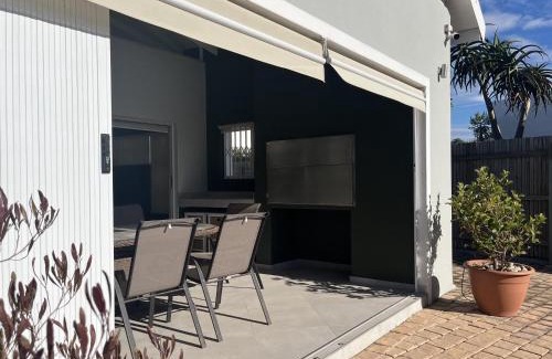 Cape Saint Francis House | Spacious, Comfortable With Huge Attention To Detail