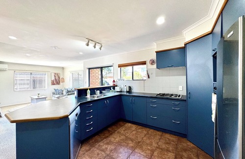 Hamilton House | Spacious Comfty 4 BDMs in Rototuna