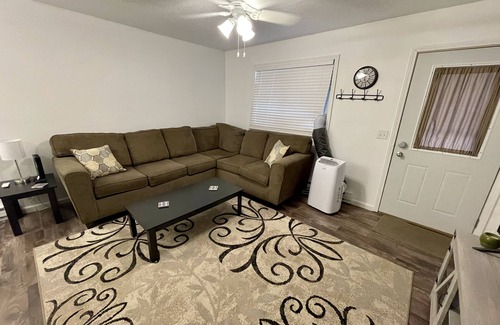 Ligonier Apartment | ★Spacious & Comfy Small-Town Gem♥ | ♛King Bed, pkg