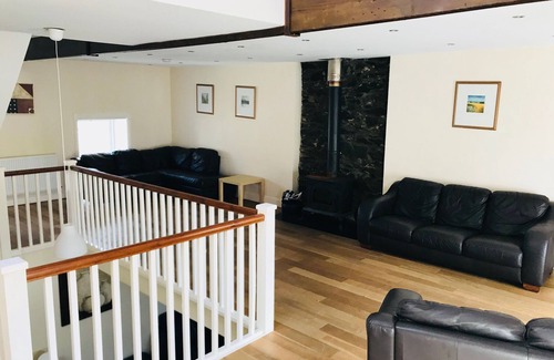Trawsfynydd House | Spacious Converted Chapel in Snowdonia