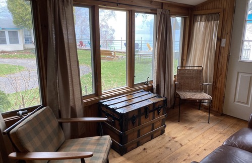 Applegate Cottage | Spacious Cottage Overlooking Lake Huron #2