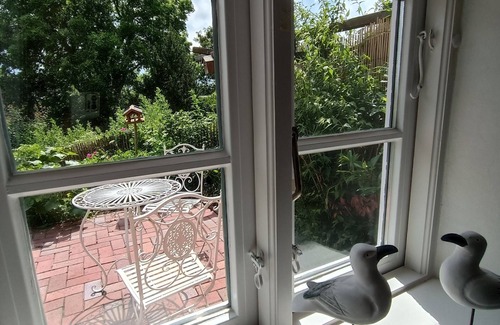 Broderswarft Apartment | Spacious, cozy vacation home with a large garden for family and dog