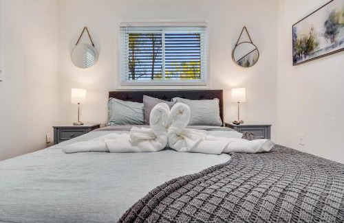 Belvedere Park House | Spacious Decatur Home Sleeps 12 Work-Ready
