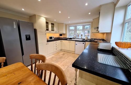 Repps with Bastwick House | Spacious Dog Friendly Family Home on Norfolk Coast