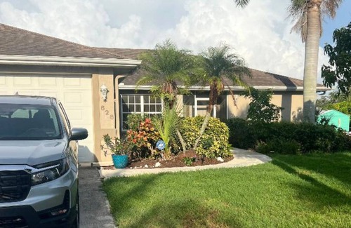 Fullers Earth House | Spacious Ellenton Escape – 3 Bedrooms, Pool, Dock with Boat Slip & Full AC