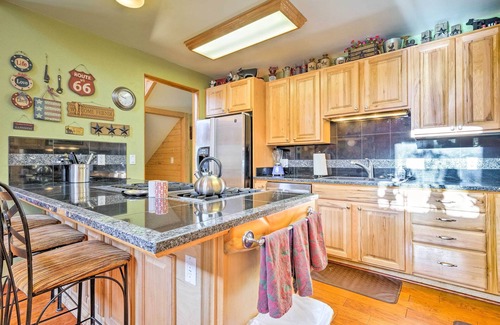 Warm Springs Cabin | Spacious Fairplay Cabin w/Deck & Dry Sauna!