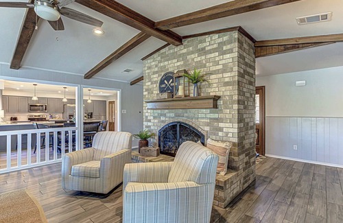 Marble Falls House | Spacious, Family-Friendly Home for 10 on Lake LBJ!