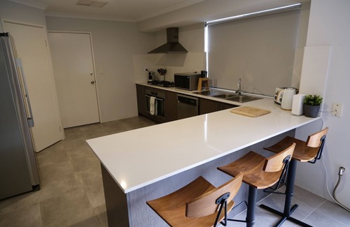Dawesville House | Spacious Family Retreat