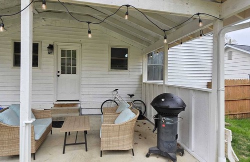 Wheaton-Glenmont House | Spacious Family sized Home near Metro Station