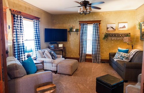 Squaw Other | Spacious Farmhouse beautifully decorated waiting for laughs and memories