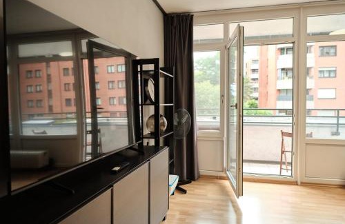 Hammfeld Apartment | Spacious Flat by the Rhine Ideal for Groups