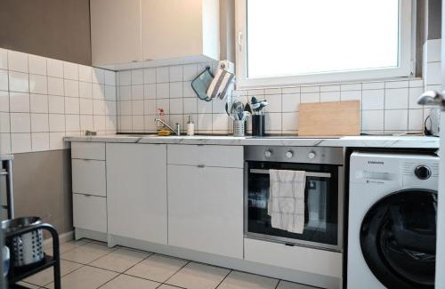 Hammfeld Apartment | Spacious Flat by the Rhine Ideal for Groups