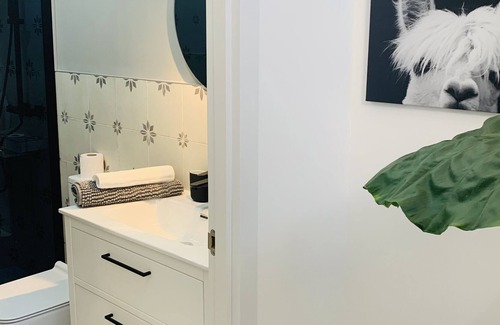 El Pilar Apartment | Spacious flat for 2 persons