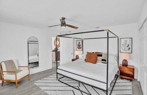 North Andrews Gardens House | Spacious Fort Lauderdale Bungalow 10mins Airport & Beach Near Miami
