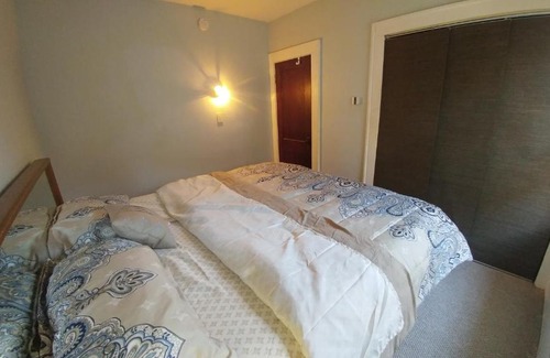 Erie Apartment | Spacious Frontier Park Apartment