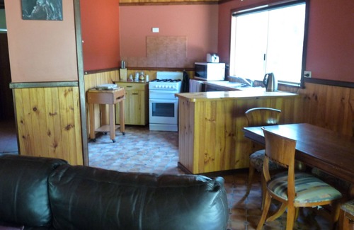 Deepdene Ski Chalet | Spacious fully self contained two bedroom chalet, nestled in the bush.