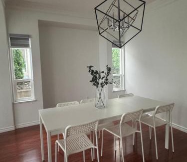 Fleetwood Apartment | Spacious Getaway in Surrey