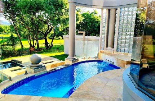 Hartbeespoort Villa | Spacious Golf & Wildlife Estate in Hartbeespoort 10 sleeper
