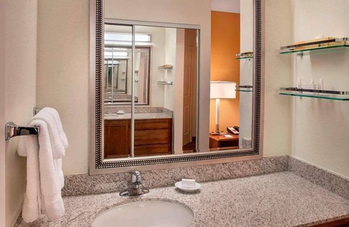 Bethlehem Hotel | Spacious Good-Value Accommodation! Outdoor Fireplace, Pets Allowed
