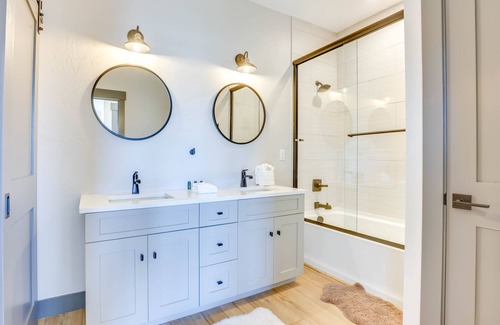 Grand Elk Ranch House | Spacious Granby Townhome: Hot Tub & Mountain Views