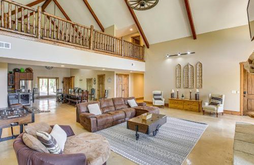 Celina House | Spacious Group Getaway Near Cumberland River!