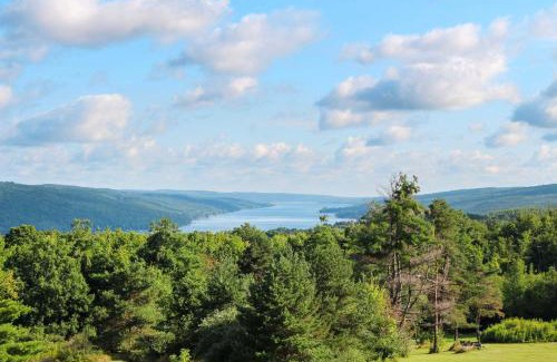 Hammondsport House | Spacious Hammondsport Home on 6 Acres with Lake View