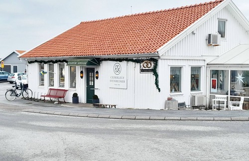 Hono Apartment | Spacious holiday apartment on picturesque Hönö | SE08073
