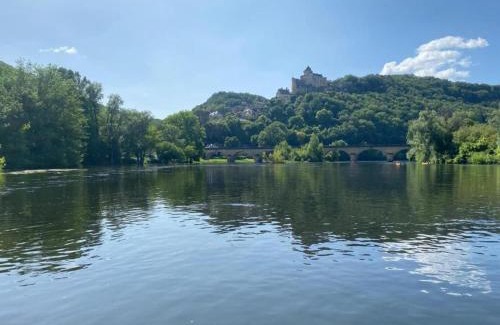 Saint-Nexans House | Spacious Holiday Home in Saint-Nexans with Terrace