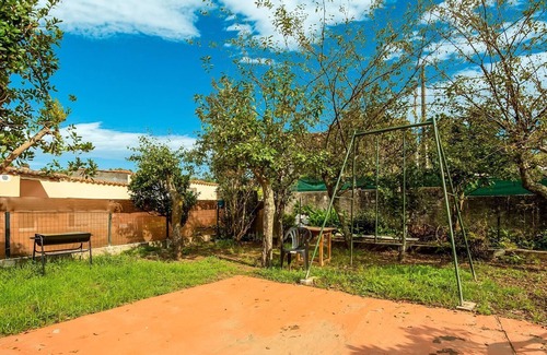 Ames House | Spacious holiday home in Santiago de Compostela with pool