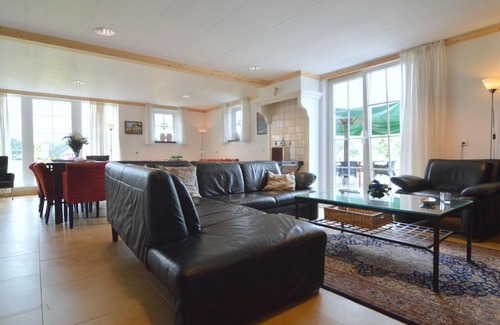 Eibergen House | Spacious holiday home in Eibergen with a terrace