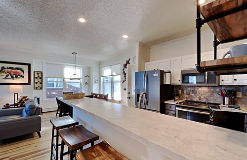 Wildernest House | Spacious home, 2 living rooms, Private hot tub, Pet friendly