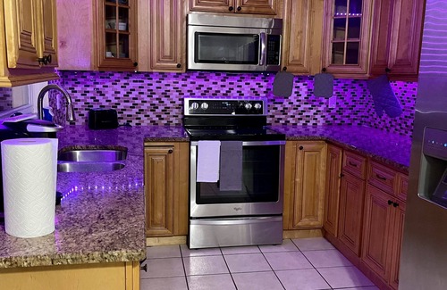 Oak Ridge House | Spacious Home Away Relax Hot Tub!