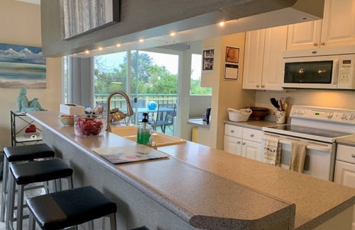 Seaside House | Spacious Home, Beautiful Gardens, Ocean View