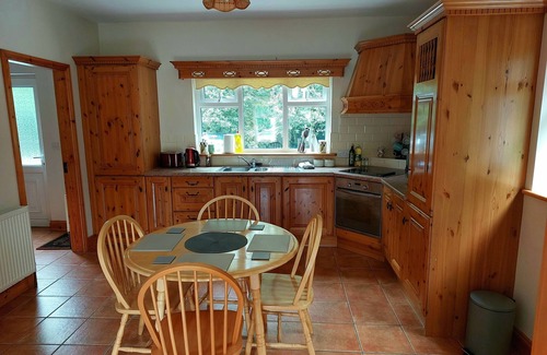 Ennis House | Spacious home close to many attractions along the wild atlantic way