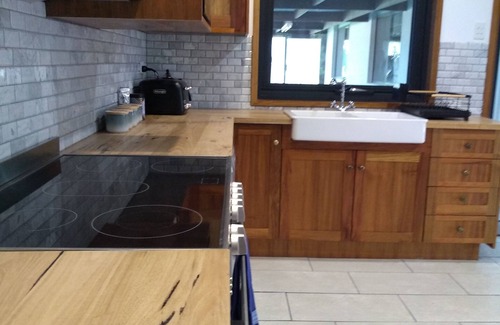 Heathcote House | Spacious home in Heathcote township. Perfect for families and groups.